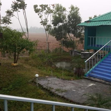 Banani Resort By Wb Inn Gosāba Exterior photo